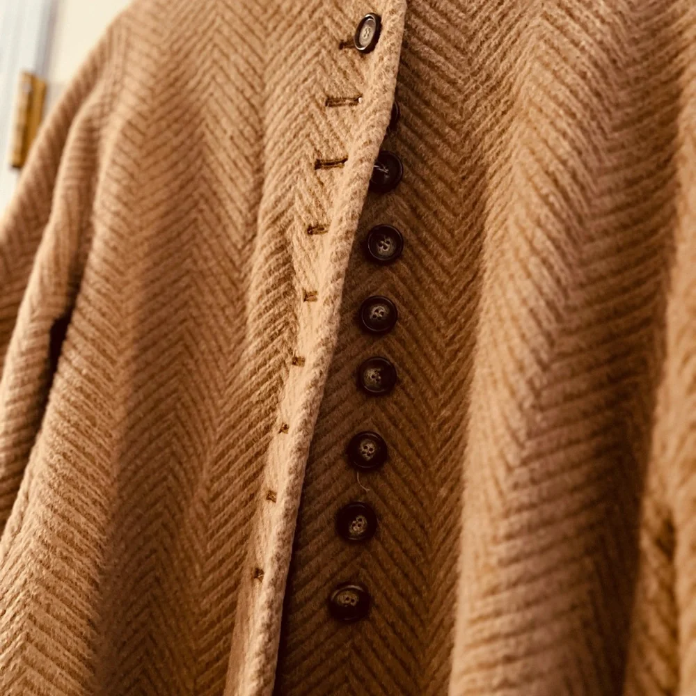 Harve Benard Tan Alpaca Wool and Alpaca Coat Authentic vintage - Picture 5 of 11